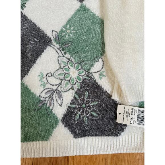 Alfred Dunner Lake Geneva Chenille Sweater, Green/White Size 3x - Picture 4 of 7